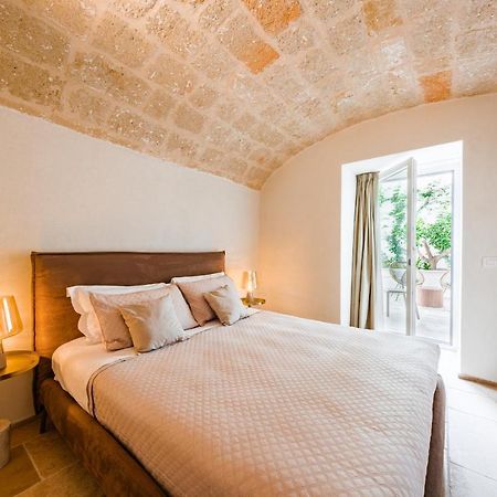Helloapulia Charming Palazzo Clemente - Self-Catering Suites With Aircondition Monopoli Buitenkant foto