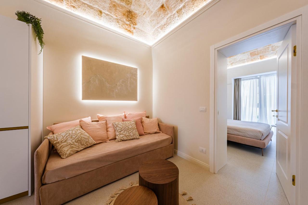 Helloapulia Charming Palazzo Clemente - Self-Catering Suites With Aircondition Monopoli Buitenkant foto
