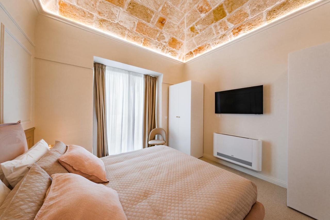 Helloapulia Charming Palazzo Clemente - Self-Catering Suites With Aircondition Monopoli Buitenkant foto
