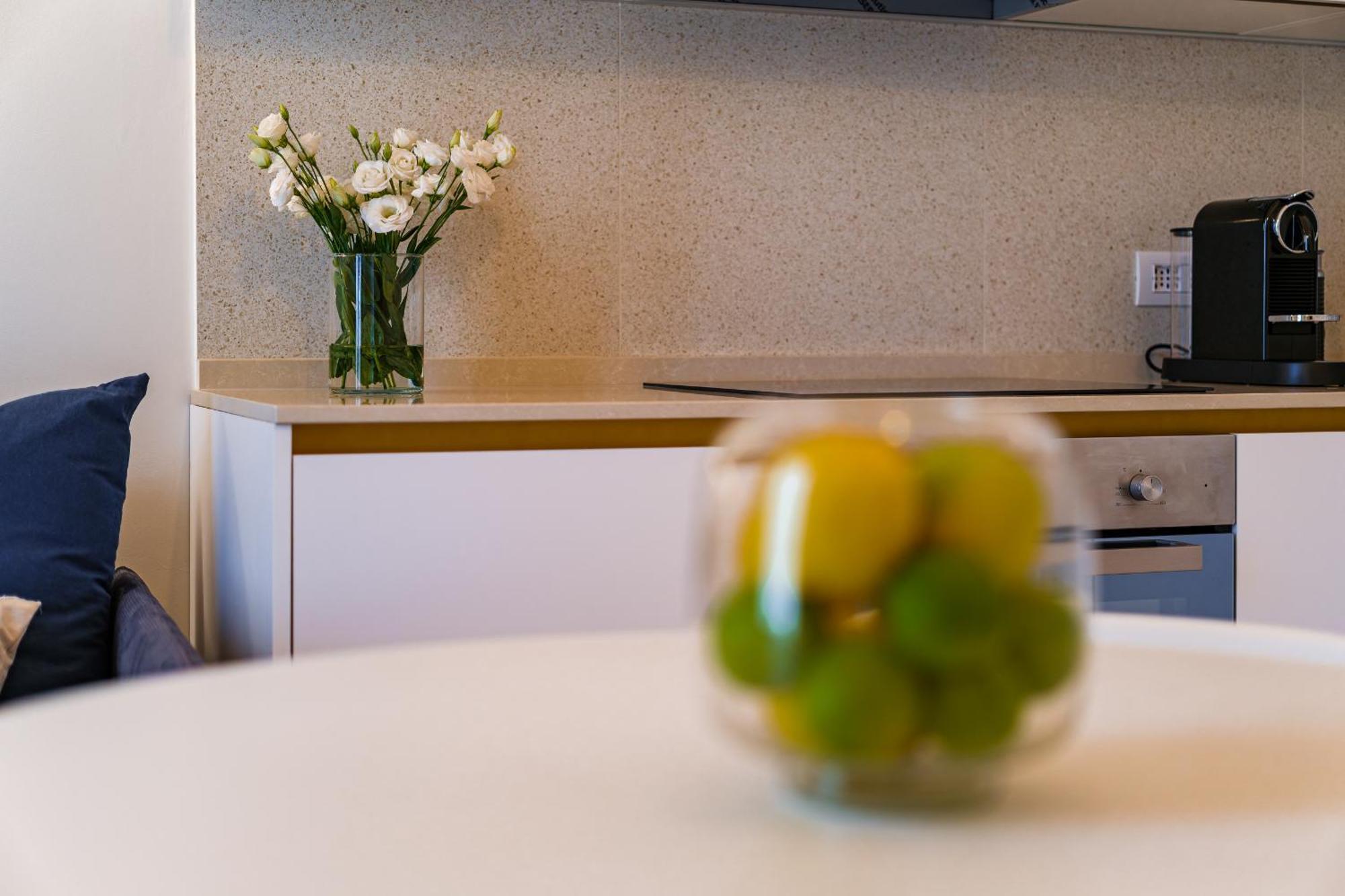 Helloapulia Charming Palazzo Clemente - Self-Catering Suites With Aircondition Monopoli Buitenkant foto